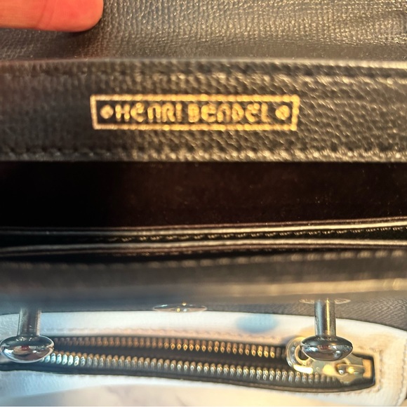 Henri Bendel crossbody fold over Robot Bag - Picture 6 of 14